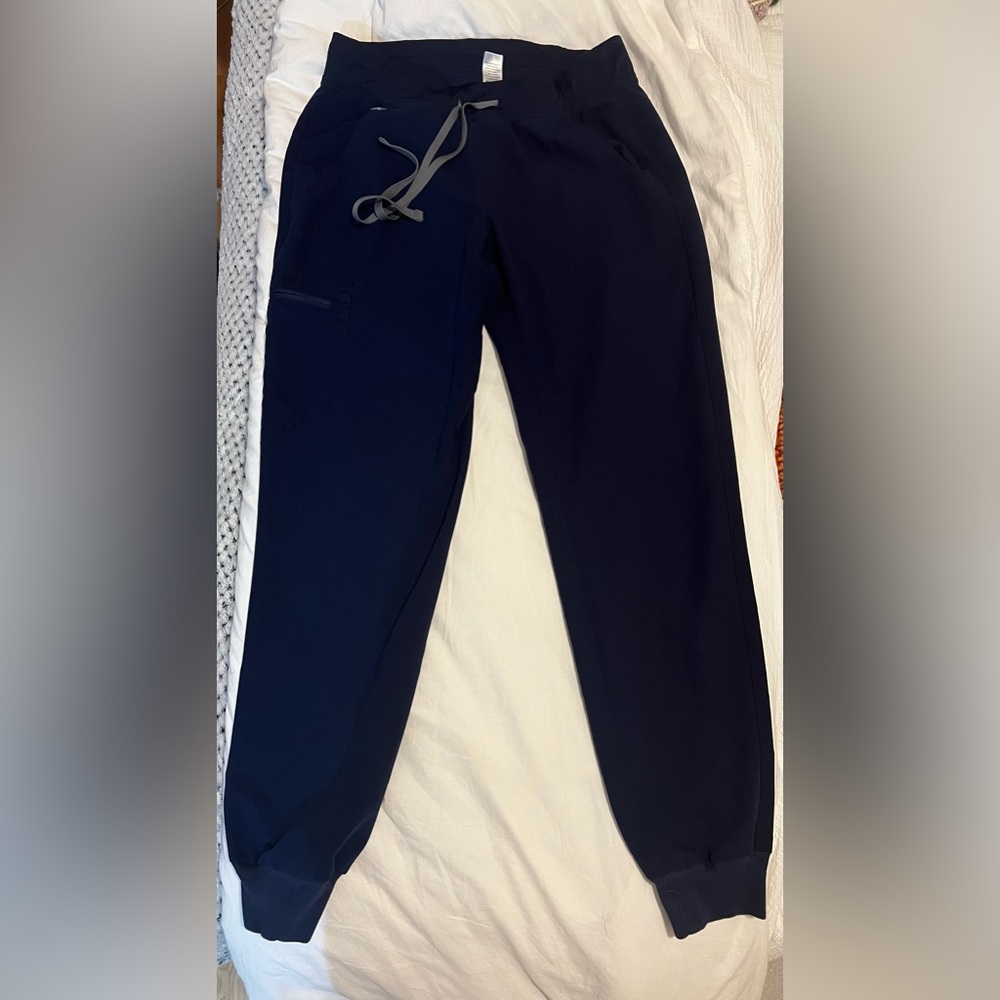 FIGS jogger scrub pants, size small.